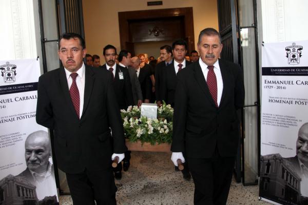 La Universidad de Guadalajara rindió homenaje al maestro emérito (1)