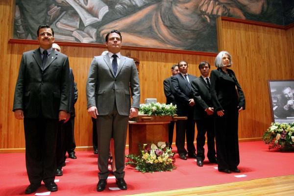 La Universidad de Guadalajara rindió homenaje al maestro emérito (2)