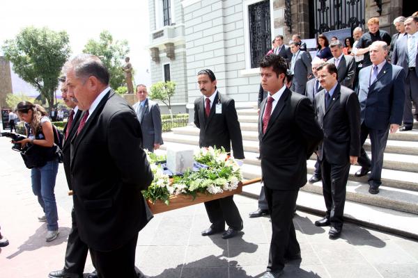 La Universidad de Guadalajara rindió homenaje al maestro emérito (8)